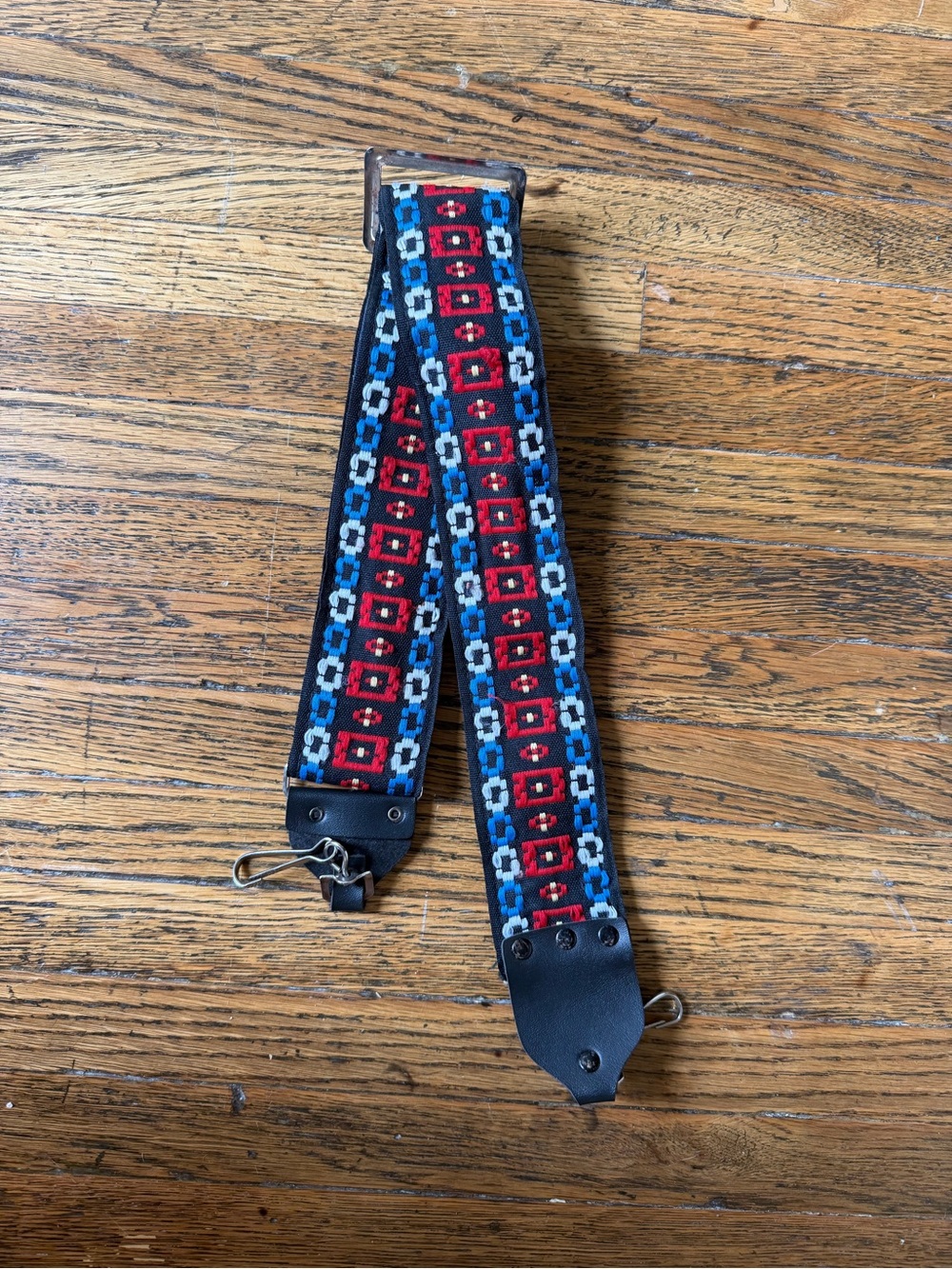 Vintage Woven Guitar/Camera Strap in Red and Blue